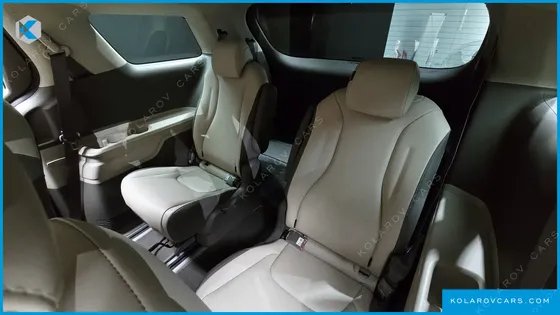 KIA CARNIVAL DIESEL 9-SEATER PRESTIGE