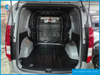 HYUNDAI STARIA CARGO 5-SEATER
