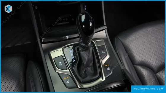 HYUNDAI GRANDEUR HG240 MODERN