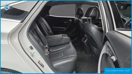 HYUNDAI GRANDEUR HG240 MODERN