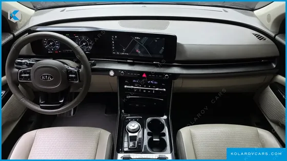 KIA CARNIVAL DIESEL 7-SEATER SIGNATURE