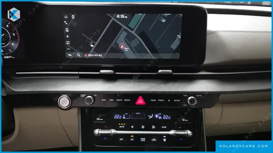 KIA CARNIVAL DIESEL 7-SEATER SIGNATURE
