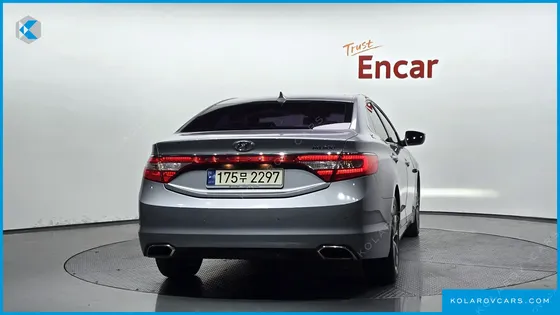 HYUNDAI GRANDEUR HG240 MODERN