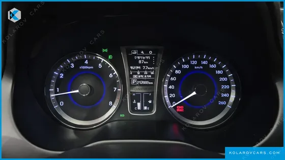 HYUNDAI GRANDEUR HG240 MODERN