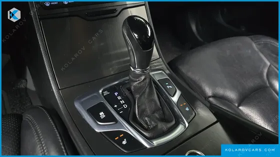 HYUNDAI GRANDEUR HG240 MODERN