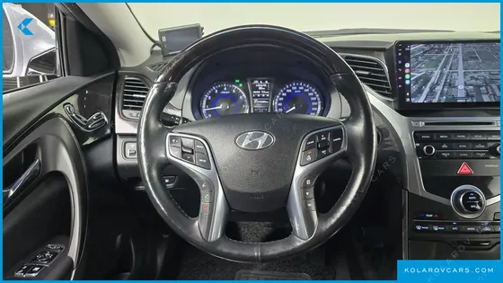 HYUNDAI GRANDEUR HG240 MODERN