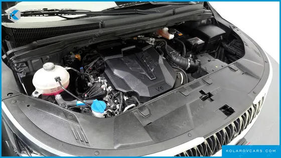 KIA CARNIVAL GASOLINE 7-SEATER NOBLESSE