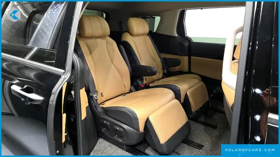 KIA CARNIVAL GASOLINE 7-SEATER NOBLESSE