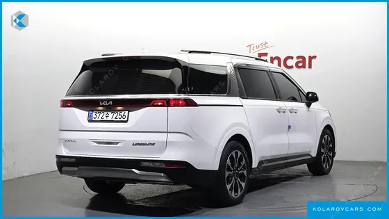 KIA CARNIVAL DIESEL 7-SEATER OUTDOOR