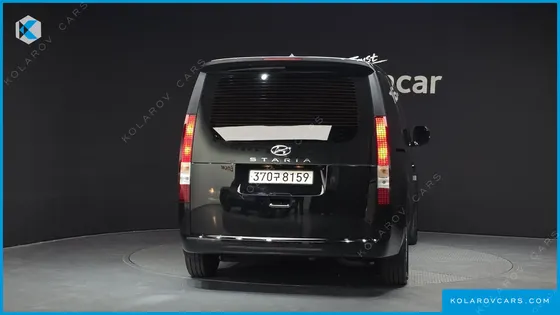 HYUNDAI STARIA TOURER 9-SEATER