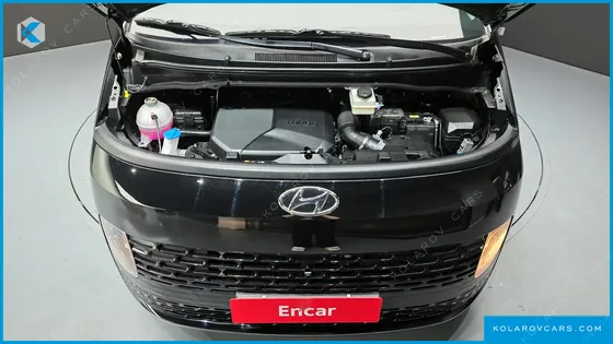 HYUNDAI STARIA TOURER 9-SEATER