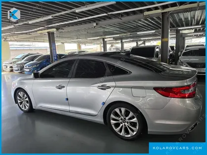 HYUNDAI GRANDEUR HG300 ROYAL