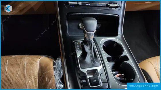KIA CARNIVAL DIESEL 11-SEATER PRESTIGE