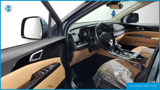 KIA CARNIVAL DIESEL 11-SEATER PRESTIGE