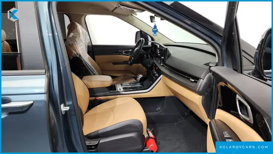KIA CARNIVAL DIESEL 11-SEATER PRESTIGE