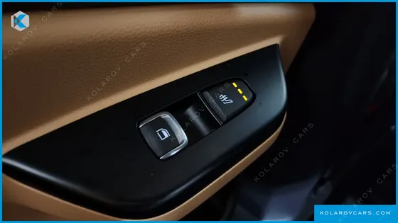 KIA CARNIVAL DIESEL 11-SEATER PRESTIGE