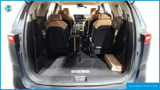 KIA CARNIVAL DIESEL 11-SEATER PRESTIGE