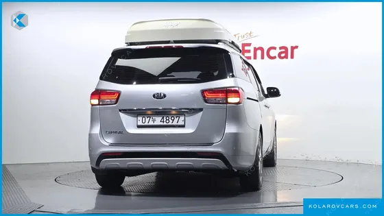 KIA CARNIVAL 9-SEATER PRESTIGE