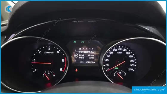 KIA CARNIVAL 9-SEATER PRESTIGE