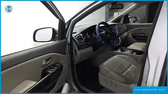 KIA CARNIVAL 9-SEATER PRESTIGE