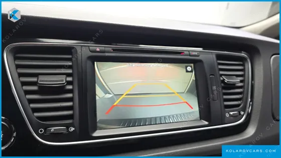KIA CARNIVAL 9-SEATER PRESTIGE