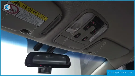 KIA CARNIVAL 9-SEATER PRESTIGE