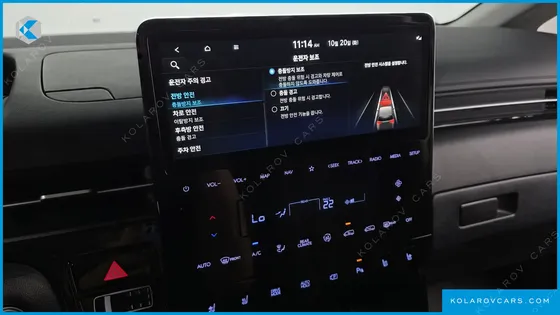 HYUNDAI STARIA 4WD LOUNGE 9-SEATER