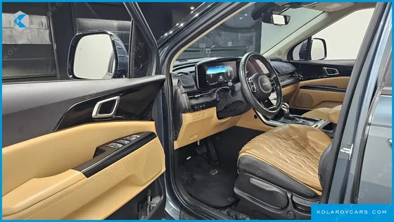 KIA CARNIVAL DIESEL 11-SEATER PRESTIGE
