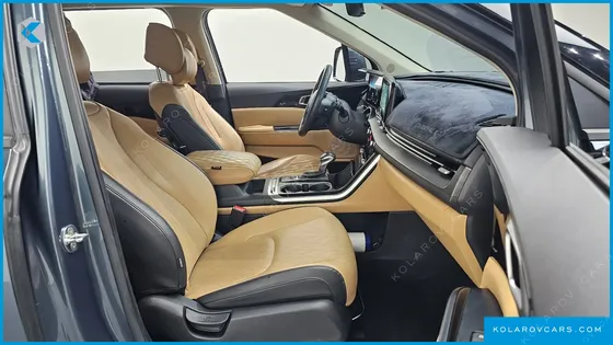 KIA CARNIVAL DIESEL 11-SEATER PRESTIGE
