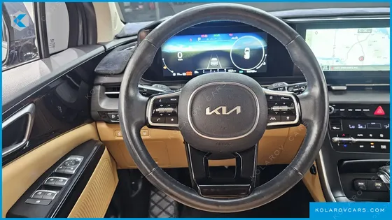 KIA CARNIVAL DIESEL 11-SEATER PRESTIGE