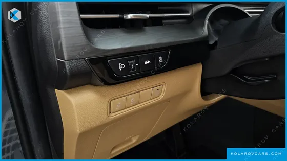 KIA CARNIVAL DIESEL 11-SEATER PRESTIGE