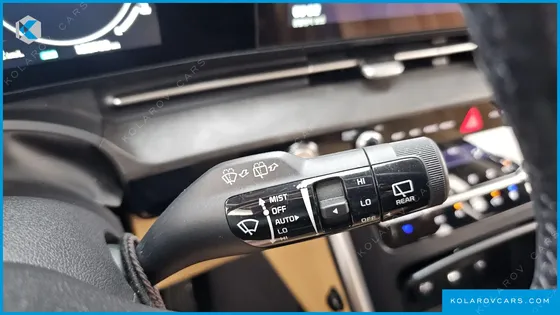 KIA CARNIVAL DIESEL 11-SEATER PRESTIGE