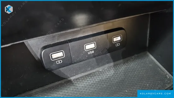 KIA CARNIVAL DIESEL 9-SEATER NOBLESSE