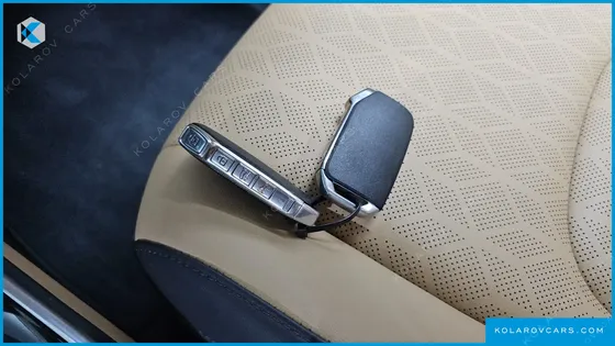 KIA CARNIVAL DIESEL 9-SEATER NOBLESSE