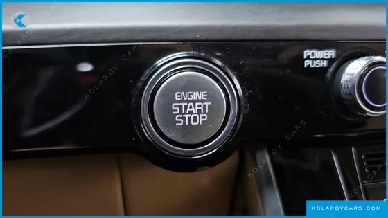 KIA CARNIVAL DIESEL 9-SEATER NOBLESSE