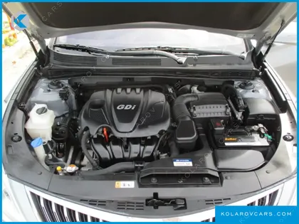 HYUNDAI GRANDEUR HG240 MODERN
