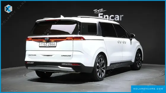 KIA CARNIVAL DIESEL 7-SEATER SIGNATURE