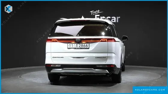 KIA CARNIVAL DIESEL 7-SEATER SIGNATURE