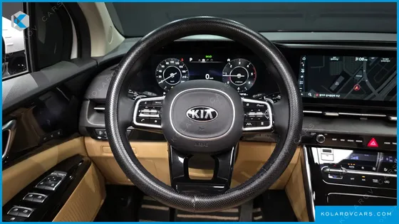 KIA CARNIVAL DIESEL 7-SEATER SIGNATURE