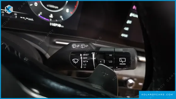 KIA CARNIVAL DIESEL 7-SEATER SIGNATURE