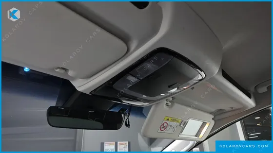 HYUNDAI STARIA 4WD TOURER 11-SEATER