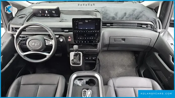 HYUNDAI STARIA L3.5 CARGO 5-SEATER