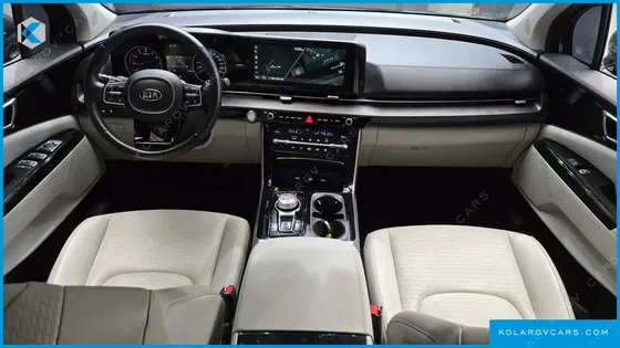 KIA CARNIVAL GASOLINE 7-SEATER NOBLESSE