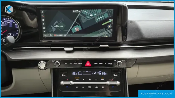 KIA CARNIVAL GASOLINE 7-SEATER NOBLESSE