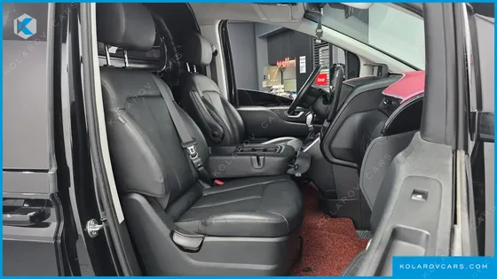 HYUNDAI STARIA L3.5 CARGO 3-SEATER