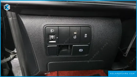 HYUNDAI STARIA L3.5 CARGO 3-SEATER