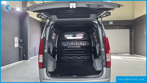 HYUNDAI STARIA CARGO 3-SEATER