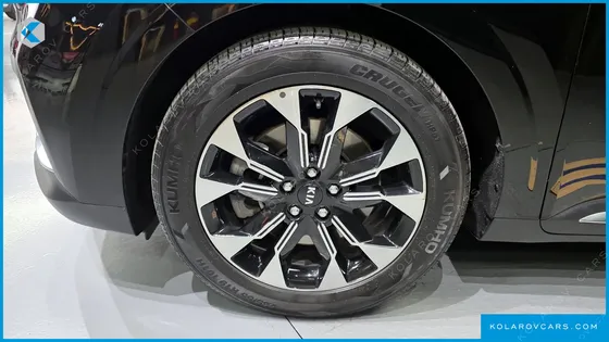 KIA CARNIVAL DIESEL 7-SEATER NOBLESSE