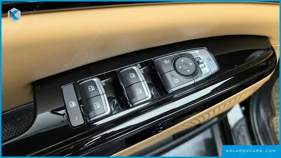 KIA CARNIVAL DIESEL 7-SEATER NOBLESSE