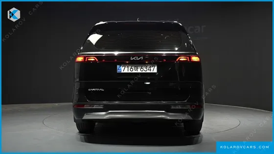 KIA CARNIVAL GASOLINE 11-SEATER SIGNATURE